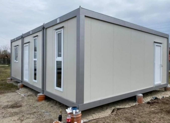 Vand containere modulare la oferta