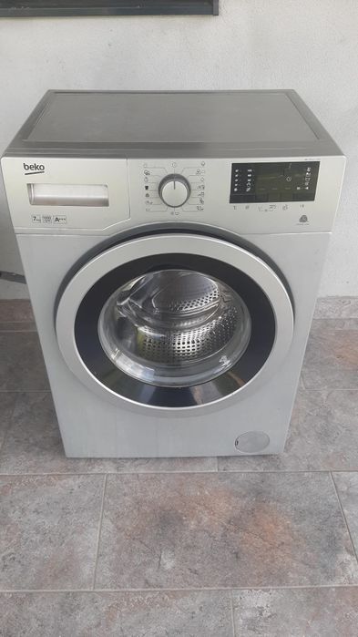 Mașină de spălat Beko 7kg A+++ 1000 rpm  cu tamburul defect.