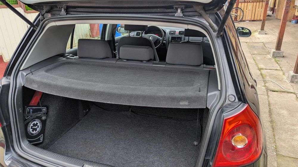 Volkswagen Golf 5 Sportline - 1.9 TDI Cutie Automata DSG