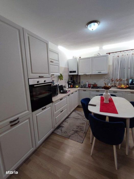 Penthouse cu priveliste, 4 camere 120 mp terasa 80 mp, ansamblu privat