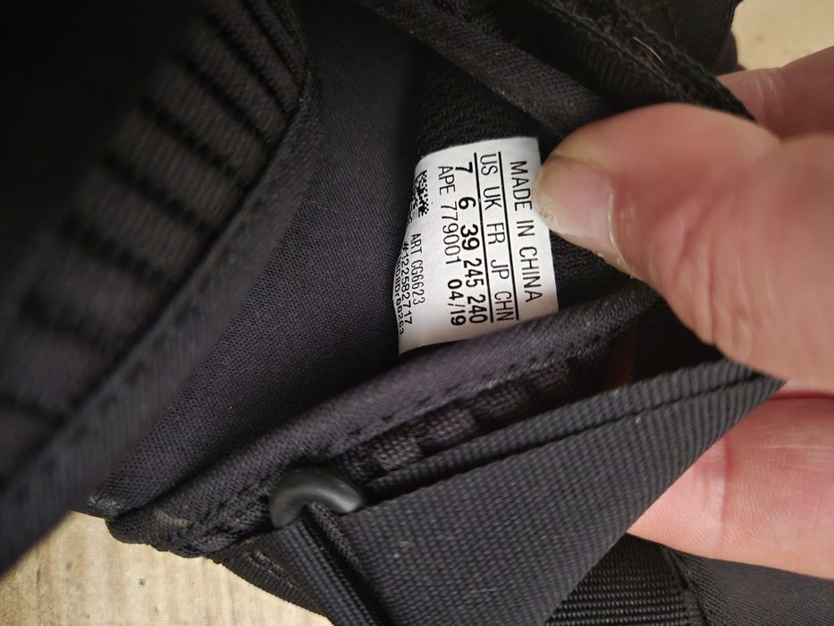 Adidas originals унисекс сандали