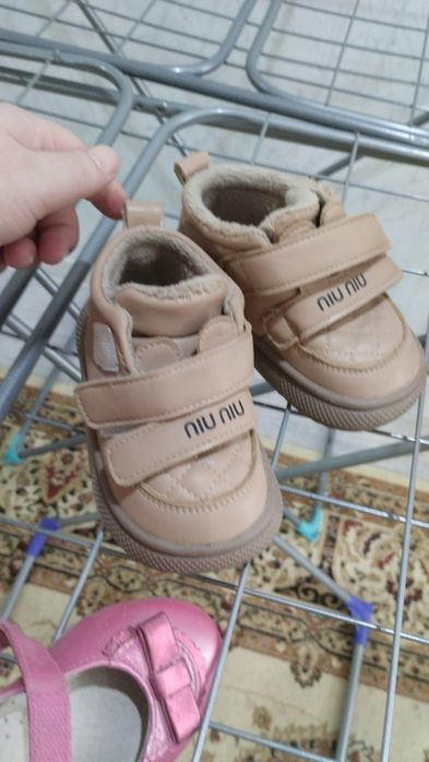 Продаётся детская обувь все по 1000