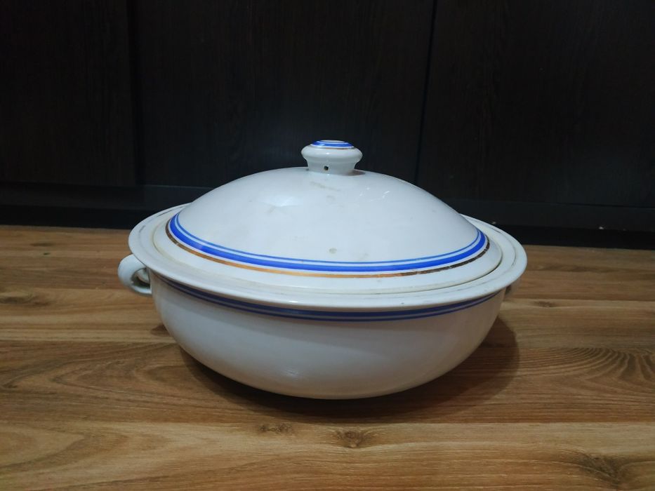 Продаю свою супницу