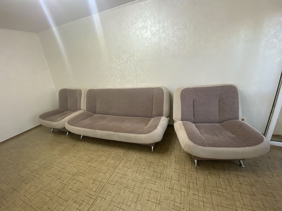 Диван с креслами