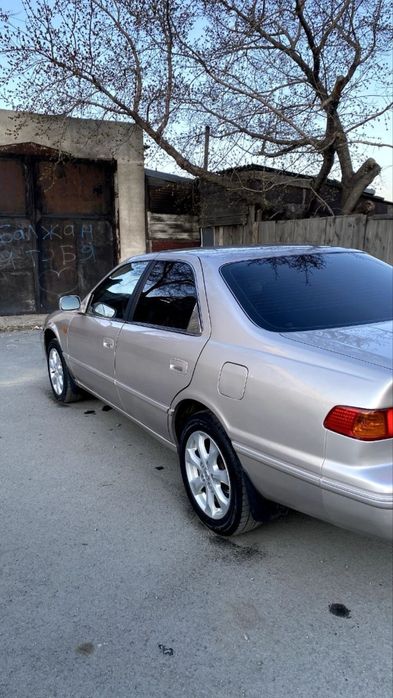 Toyota Camry 2001 года