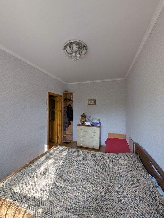 Продается 5 комн квартира
