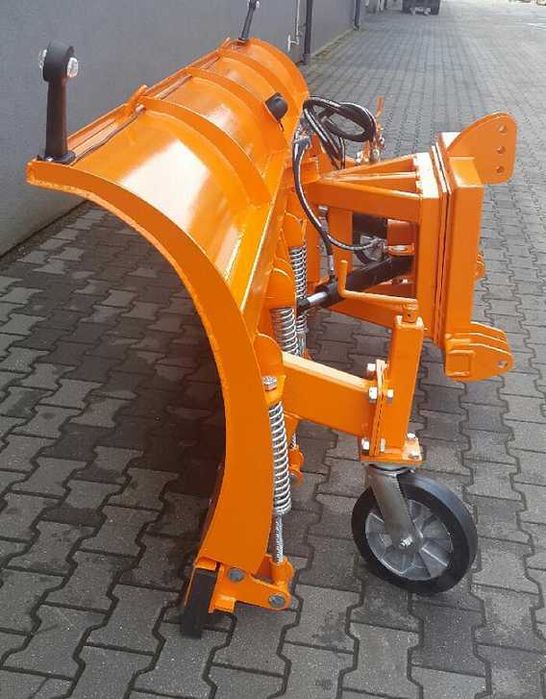 Lama de zapada pentru tractoare si incarcatoare