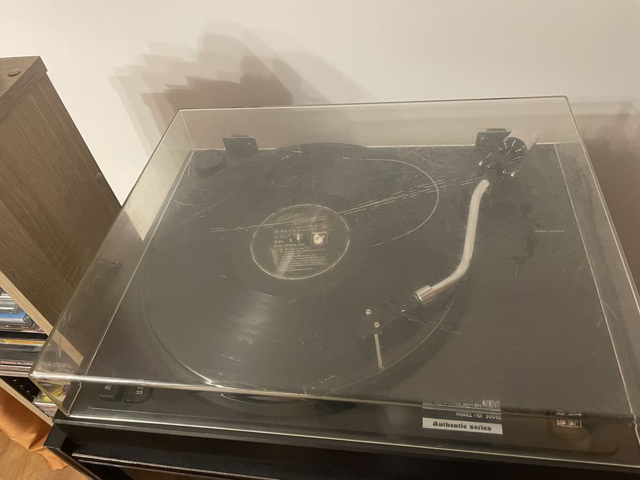 Pick-up NEC AUP-5000E Authentic Series si Technics SL 23A