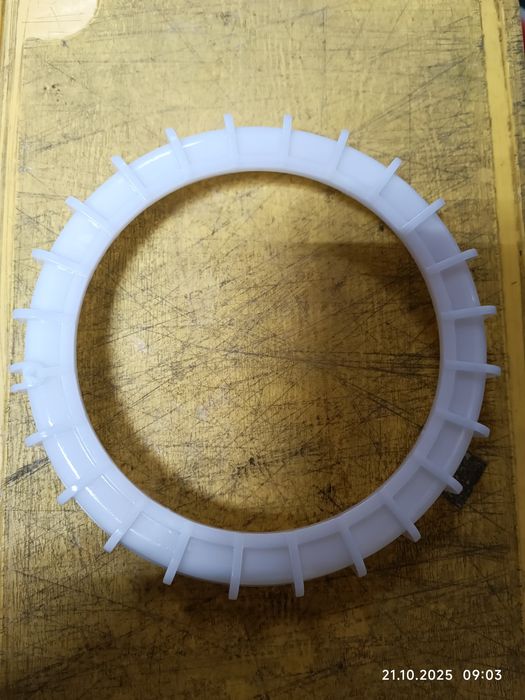 Продам на Тойоту Королла .