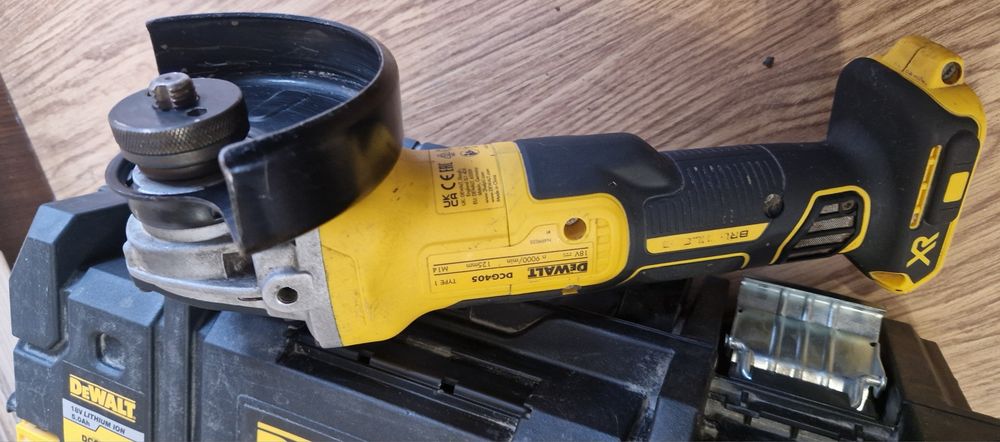 Ъглошлайф Dewalt DCG 405 P3