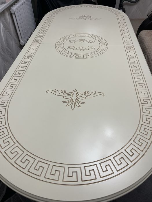 Стол 3м в хорошем состояние