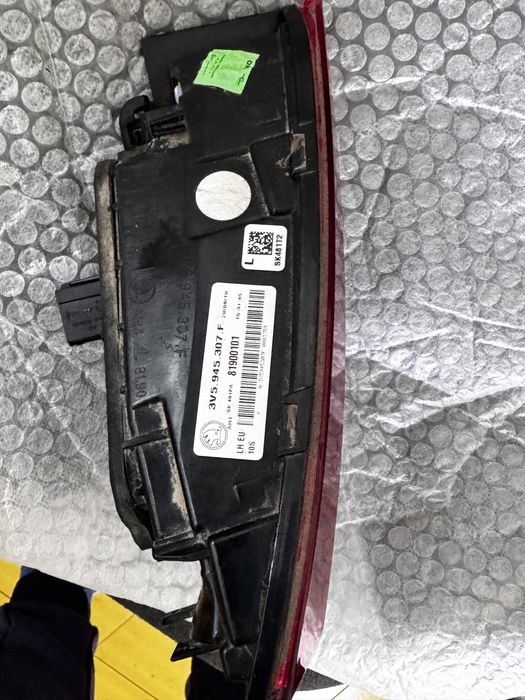 Lampa spate skoda superb 3