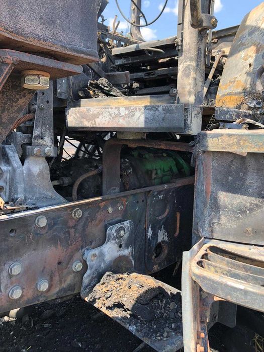 Dezmembrerz combina John Deere 1072 si Tractor John deere 7710