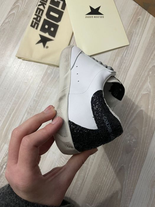 Golden goose  noi cu eticheta