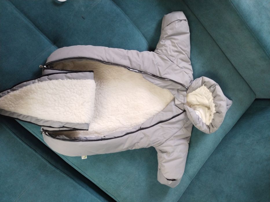 Продам детский зимний комбинезон!!!