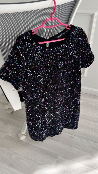 Платье на девочку