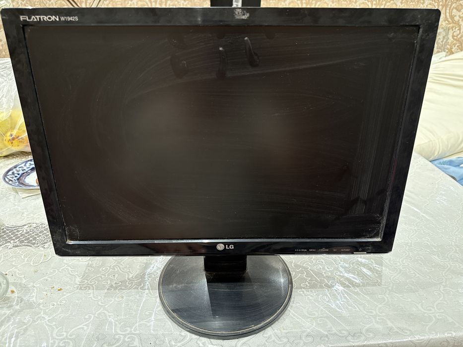 Monitor lg W1942S