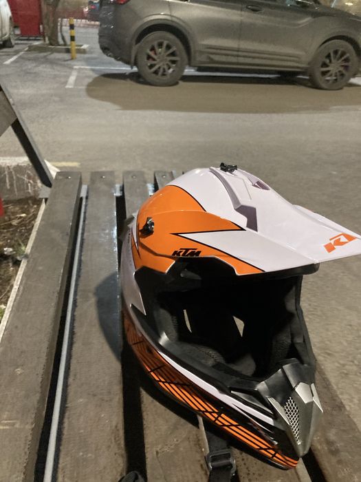 Продам шлем Ктм