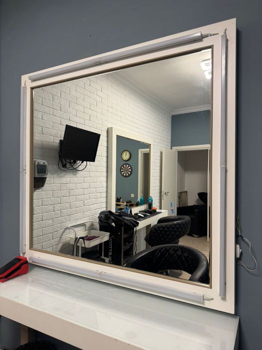 Продаеться мебель для салона красоты б/у