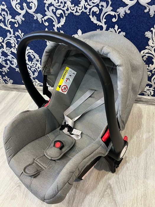 Продам авто люльку , с сумкой.