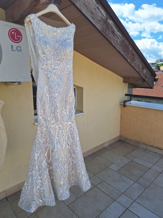 Rochie  de mireasaHouse of  Legendary S