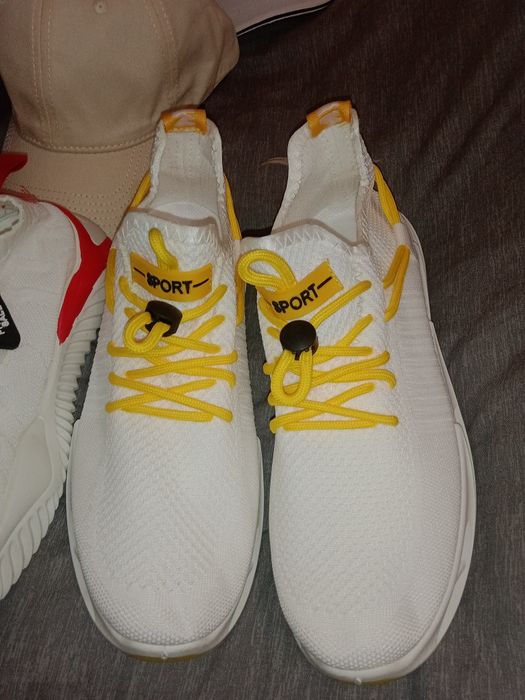 Кроссовки летние