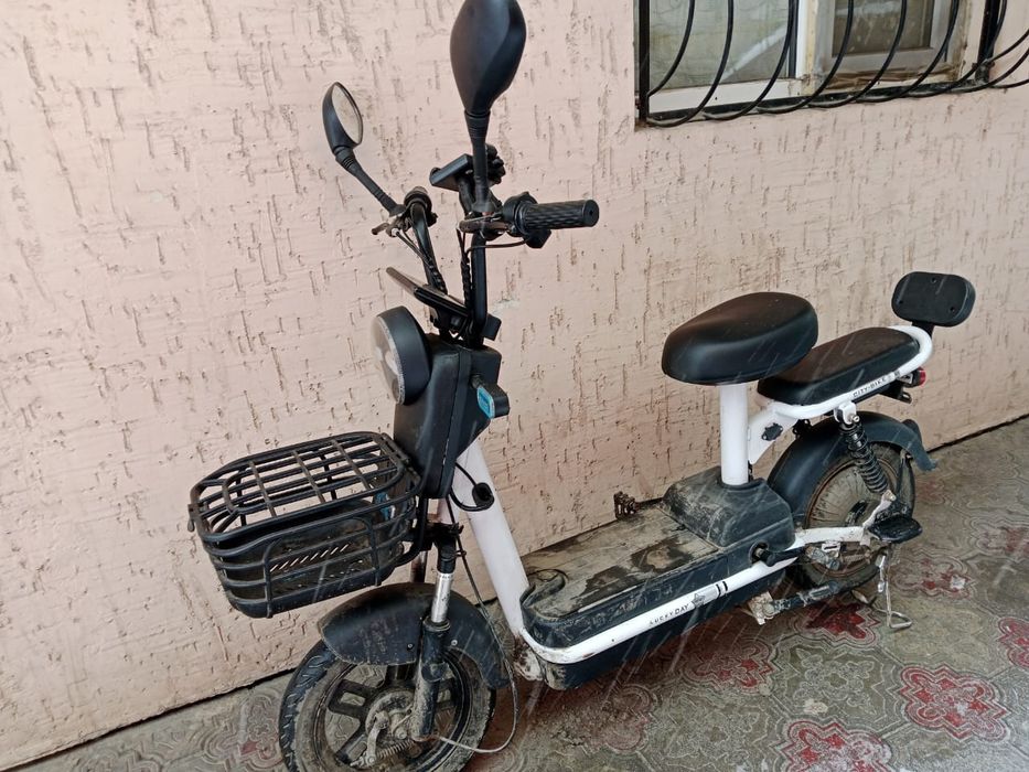 Самокат скутер 60000 тг срочно сатылады