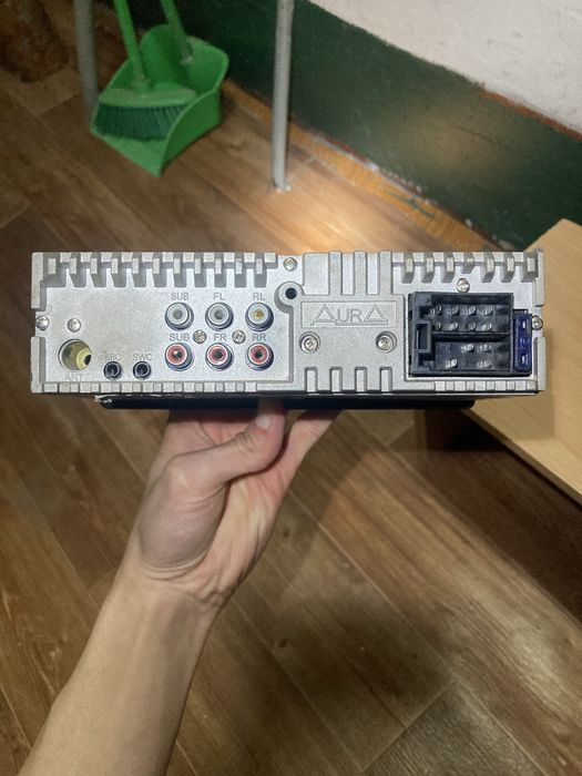 Магнитофон Aura