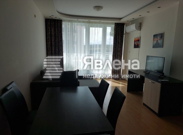 С.Синеморец, просторен 3-стаен, напълно обзаведен с гледка море