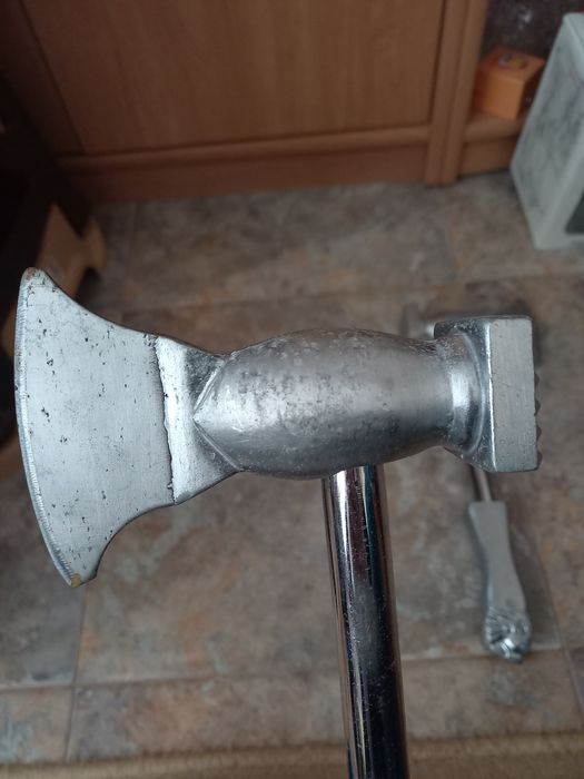 Два съветски сатъра