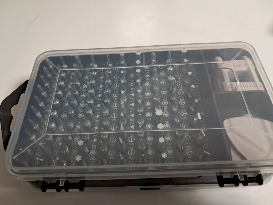 Trusă pentru telefoane