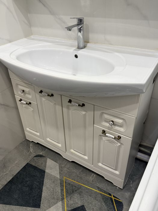 Тумба с раковиной в ванную