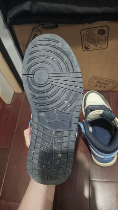 Jordan 1 obsidian