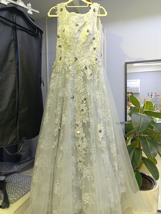 Продается платье