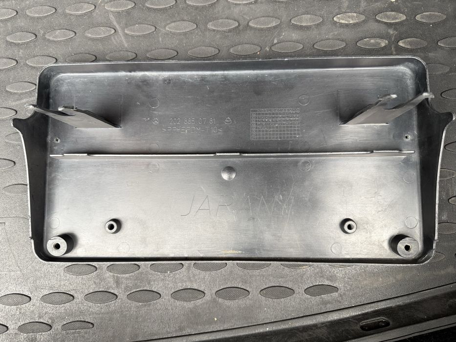 Крышка двигателя m111