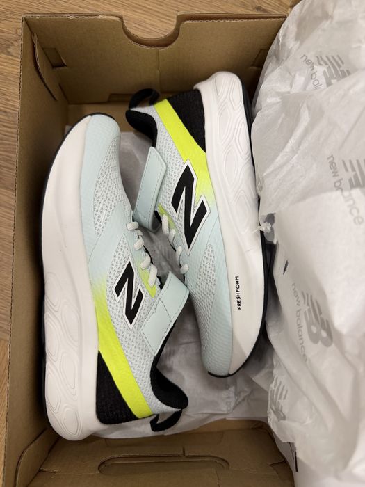 Кроссовки детские New balance