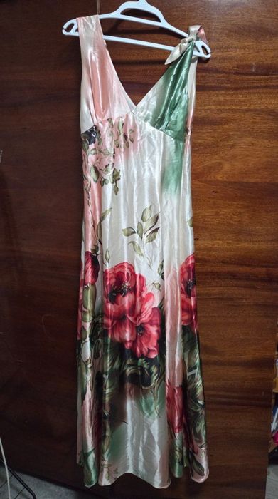 Вечернее длинное платье