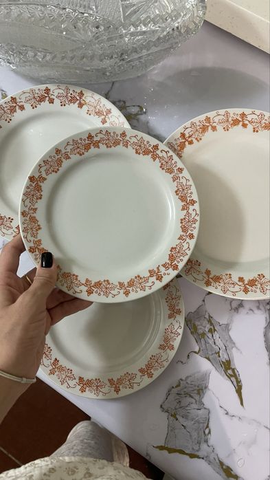Продам тарелки за 1500