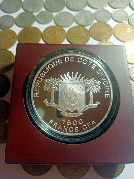 Продам монету с рождеством