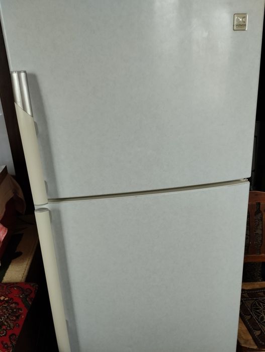 Холодильник в хорошем состоянии