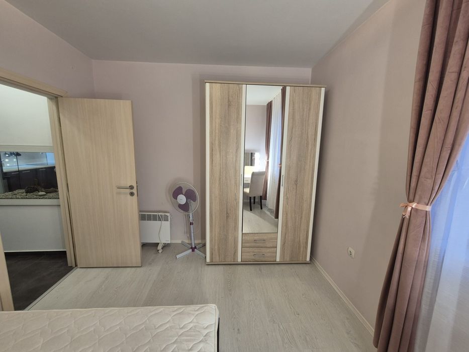 Дава се под наем Тристаен апартамент в Варна, Конфуто - 85 кв.м за 847.62 € - Снимка #6