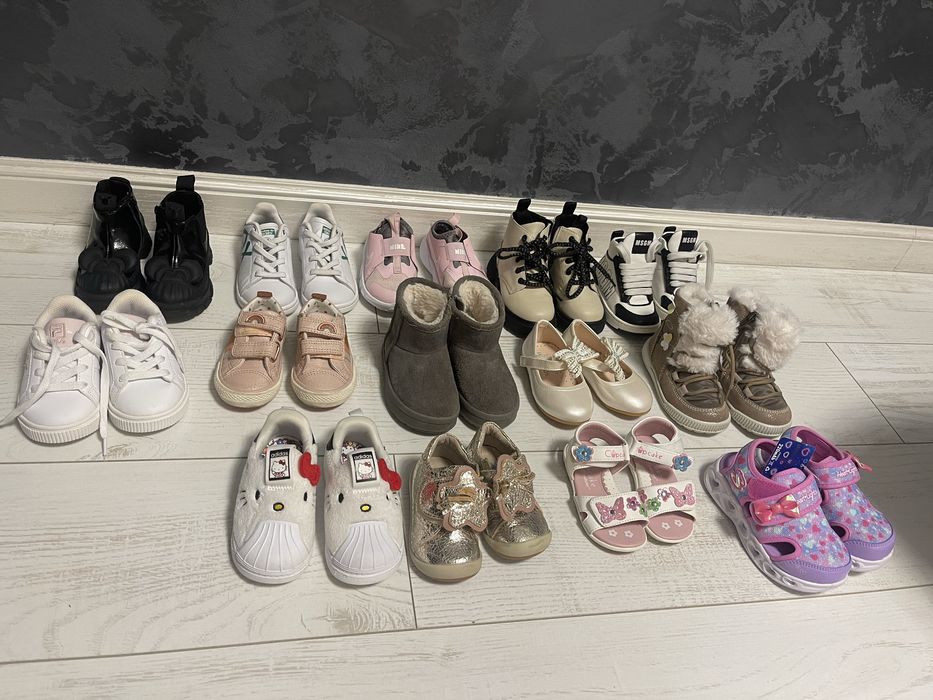 Incaltaminte fete , marimi 20-23