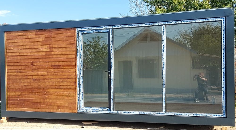 Vand container grup sanitar și vitrină