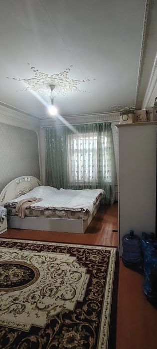 Srochna uchastka sotiladi 10 sot