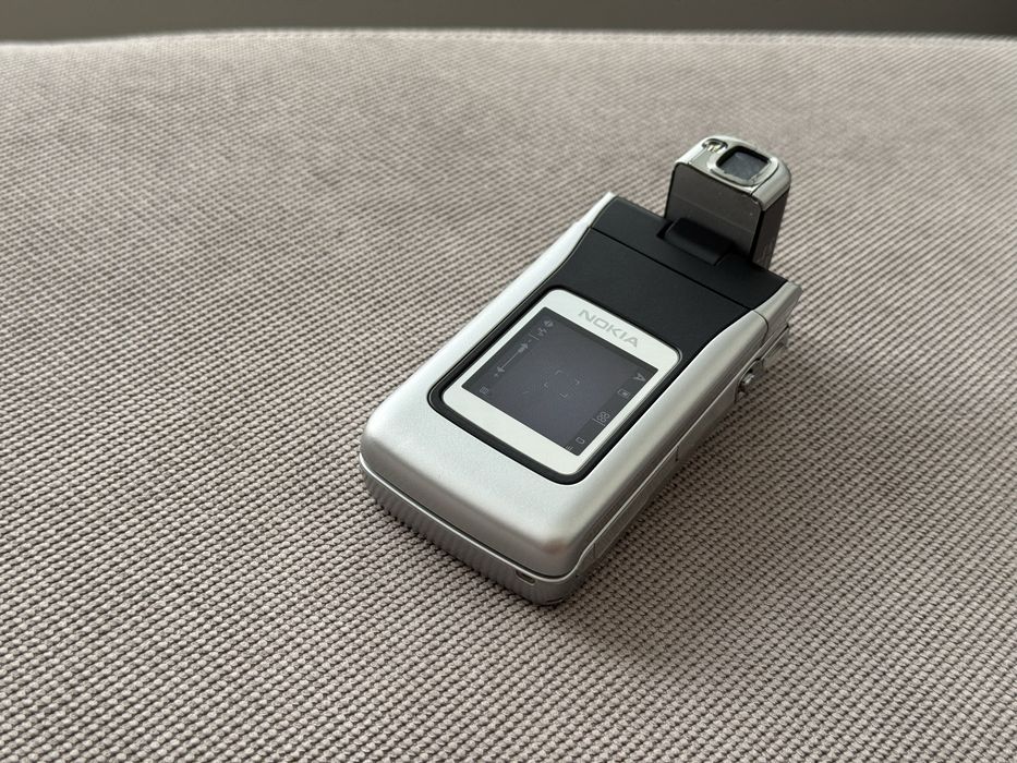 Уникат/Като Нова Nokia N90