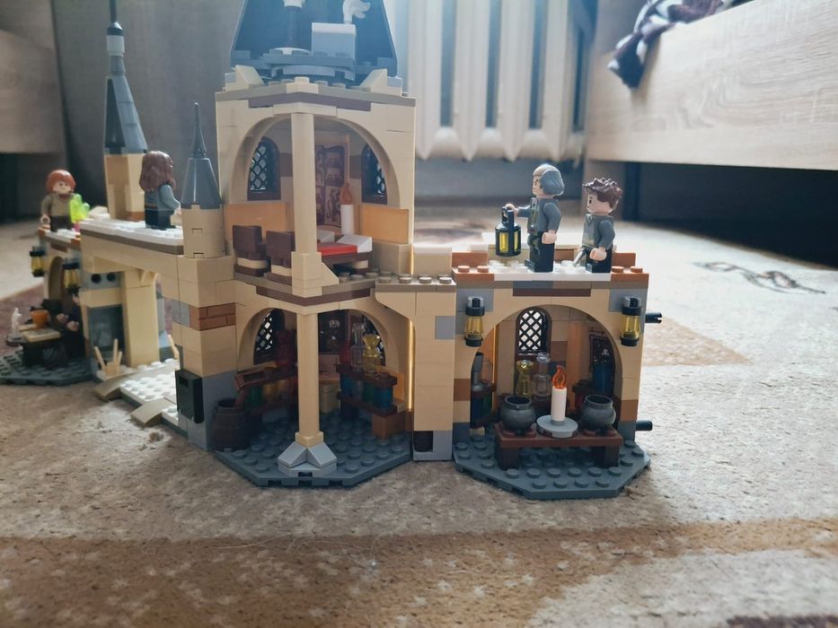 Продам лего хогварць