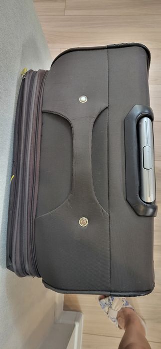 Чемодан большой, размер L