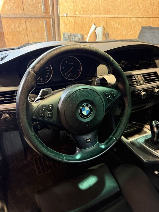 Dezmembrez / piese e60 530d LCI 231 235 cai // m pachet original / stopuri fl /cutie sport 2tb / jante spyder / volan padele / faruri bixenon adaptive