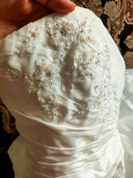 Продам свадебное платье из Парижа