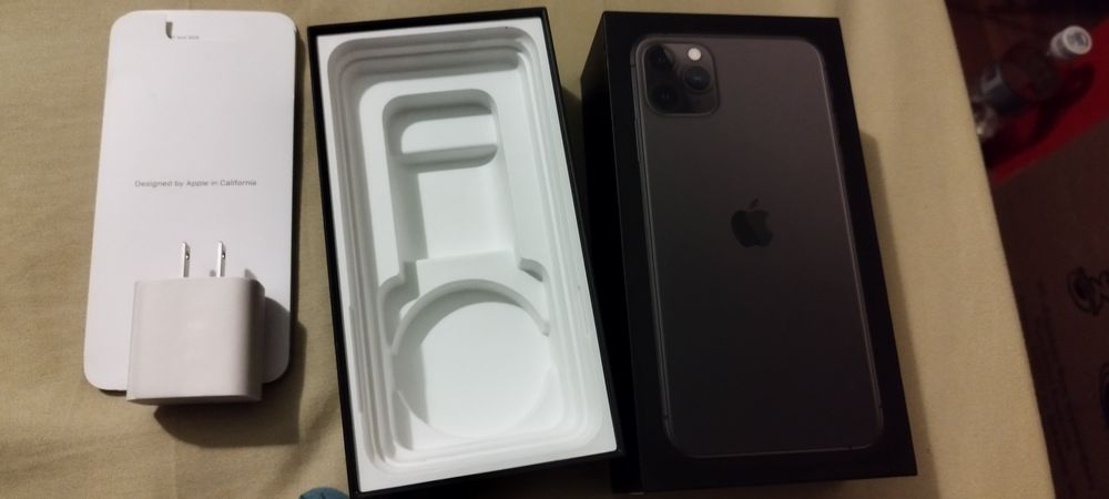 iPhone 11 pro max 256